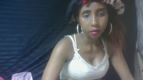 zeolineess online show from November 20, 2025, 5:34 pm