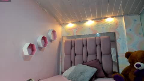 Snapshot of zephyra_angels1 chatting on January 17, 2025, 1:03 pm ZEPHYRA ANGELS online show from January 17, 2025, 1:03 pm