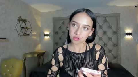 Snapshot of zephyra_angels1 chatting on January 31, 2025, 6:47 pm ZEPHYRA ANGELS online show from January 31, 2025, 6:47 pm