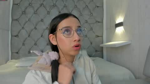 Snapshot of zephyra_angels1 chatting on February 2, 2025, 6:20 pm ZEPHYRA ANGELS online show from February 2, 2025, 6:20 pm