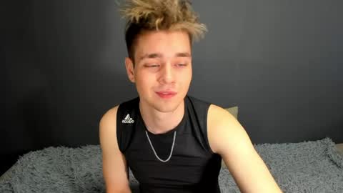Ethan online show from May 1, 2026, 2:38 am