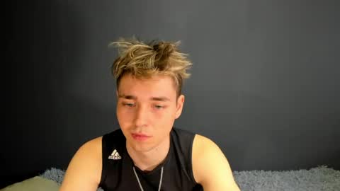 Ethan online show from May 6, 2026, 2:40 am