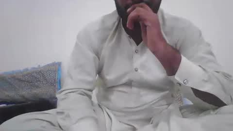 zes6363 online show from September 9, 2025, 5:12 pm