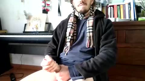 zeta214 online show from November 22, 2025, 1:43 pm