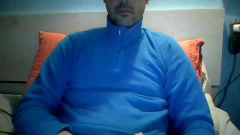 Snapshot of zeus00811 chatting on February 2, 2025, 6:48 am zeus online show from February 2, 2025, 6:48 am