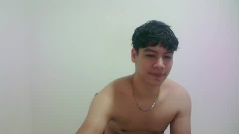 Snapshot of zeus_183 chatting on April 25, 2026, 2:25 am zeus_183 online show from April 25, 2026, 2:25 am