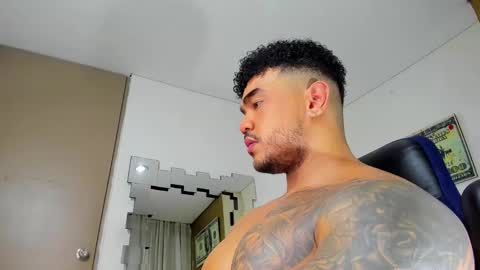 zeus strong online show from March 6, 2025, 12:00 am