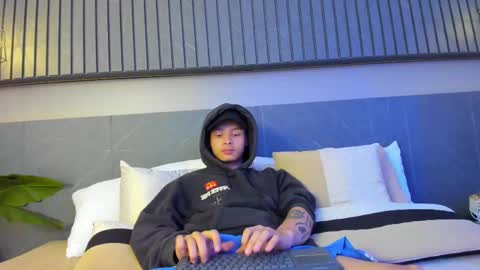 zeus online show from February 18, 2025, 3:53 am