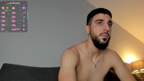 ZEYN online show from November 25, 2025, 12:05 pm