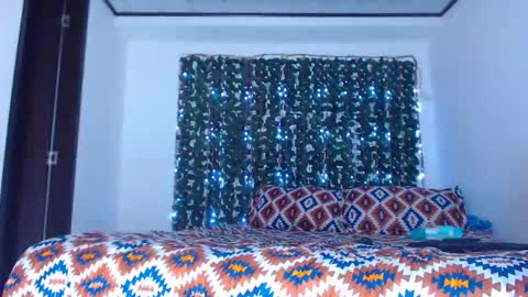 zhannaya online show from October 17, 2025, 9:06 pm