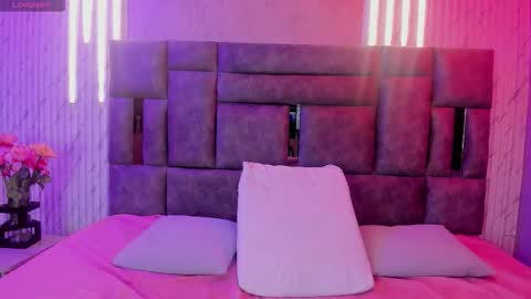 Zhara Rousse online show from March 29, 2026, 12:27 pm