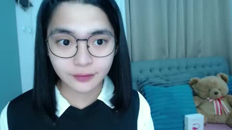im your lovely zhaviabigcock here online show from December 2, 2025, 9:32 pm
