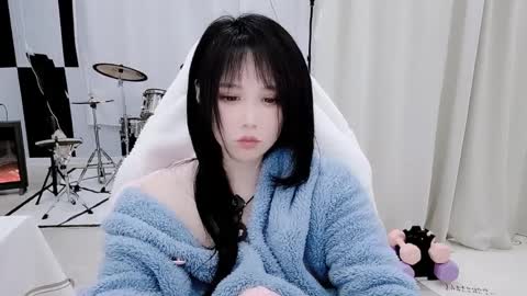 zhen online show from April 7, 2026, 7:03 pm