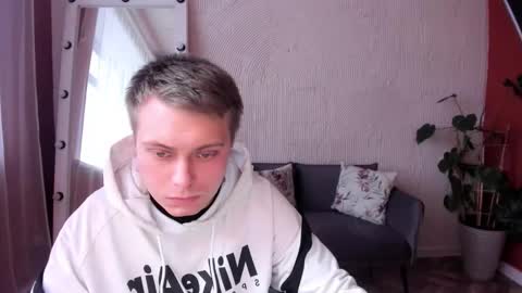 Snapshot of zherealkrugi chatting on November 26, 2025, 9:10 am zherealkrugi online show from November 26, 2025, 9:10 am