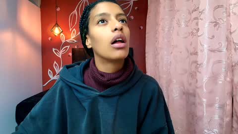 Zia Green online show from December 18, 2024, 12:07 pm