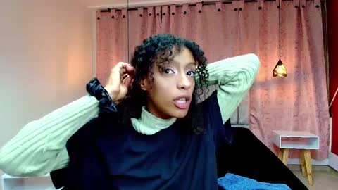 Zia Green online show from March 9, 2025, 5:00 am