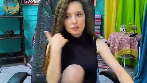 zianichols online show from February 24, 2025, 8:36 pm