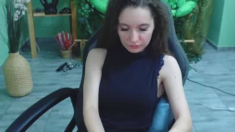 zianichols online show from February 26, 2025, 12:16 am