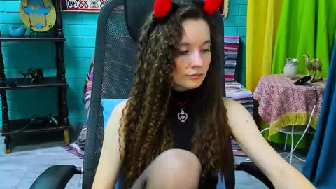 zianichols online show from March 11, 2025, 3:12 pm