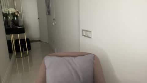 Nensi online show from March 21, 2026, 1:58 pm