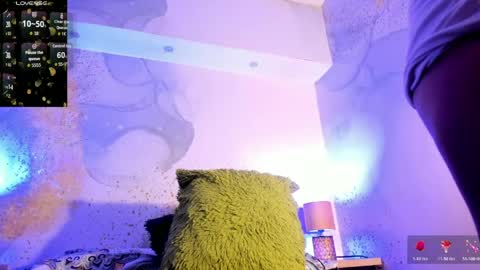 zihaadams_ online show from April 29, 2026, 1:43 am