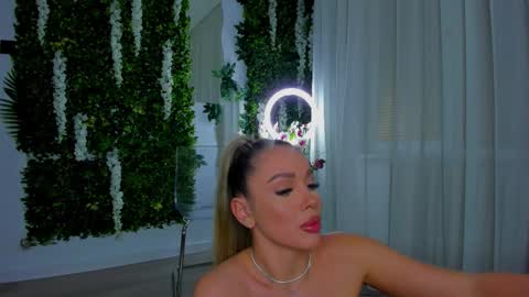 Snapshot of zinasquirts chatting on January 13, 2026, 4:18 am Galli online show from January 13, 2026, 4:18 am