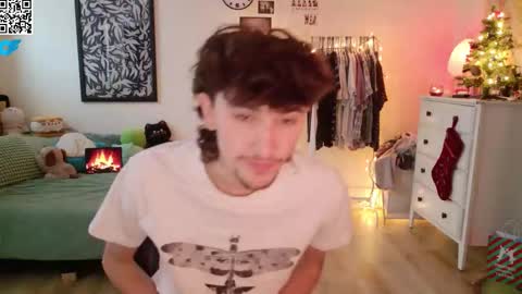 zipdown online show from December 13, 2025, 8:36 pm