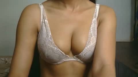 Snapshot of ziyaa_1 chatting on May 22, 2026, 3:13 am Ziyaa online show from May 22, 2026, 3:13 am