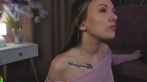 Snapshot of zlata__fox chatting on June 27, 2026, 12:22 pm Zlata Mon Tue Thu Fri Sun Sa GMT 3 0000pm - 0600pm online show from June 27, 2026, 12:22 pm