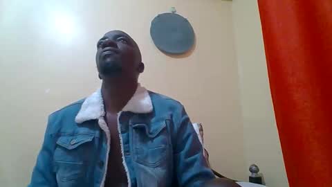 Snapshot of zlatann2012 chatting on October 5, 2025, 2:54 am Zlatann2012 online show from October 5, 2025, 2:54 am