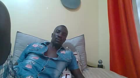 Snapshot of zlatann2012 chatting on October 25, 2025, 11:51 am Zlatann2012 online show from October 25, 2025, 11:51 am