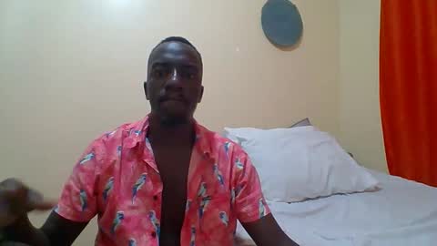 Snapshot of zlatann2012 chatting on November 16, 2025, 9:42 pm Zlatann2012 online show from November 16, 2025, 9:42 pm