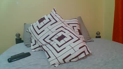 Snapshot of zlatann2012 chatting on December 3, 2025, 6:10 am Zlatann2012 online show from December 3, 2025, 6:10 am