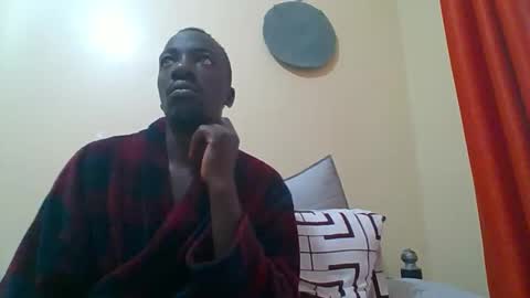 Snapshot of zlatann2012 chatting on December 22, 2025, 4:09 am Zlatann2012 online show from December 22, 2025, 4:09 am