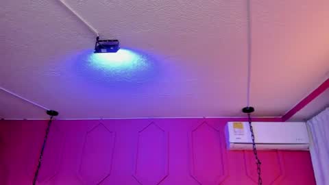 Snapshot of zoe_blosson chatting on June 26, 2026, 7:07 pm zoe_blosson online show from June 26, 2026, 7:07 pm