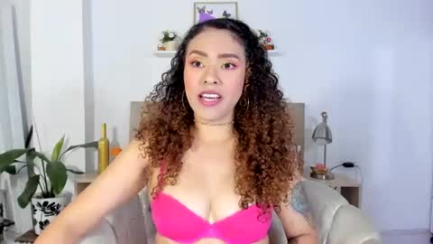 Snapshot of zoe_gruber chatting on February 4, 2026, 11:53 pm Zoe Gruber online show from February 4, 2026, 11:53 pm