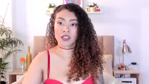 Snapshot of zoe_gruber chatting on February 10, 2026, 10:14 pm Zoe Gruber online show from February 10, 2026, 10:14 pm