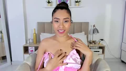 Snapshot of zoe_gruber chatting on May 15, 2026, 11:45 pm Zoe Gruber online show from May 15, 2026, 11:45 pm