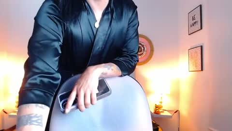 zoe_hecate online show from May 16, 2026, 1:24 am