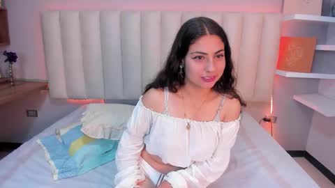 zoe_henderson online show from March 25, 2026, 3:01 am