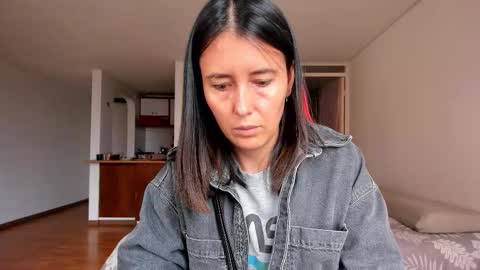 ZOE online show from September 24, 2025, 9:07 pm