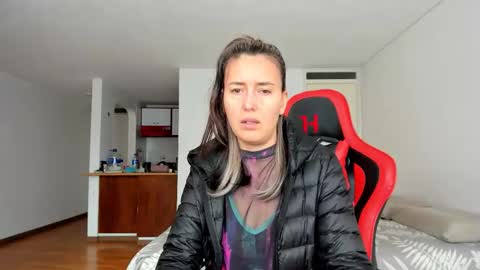 ZOE online show from February 19, 2026, 8:27 pm