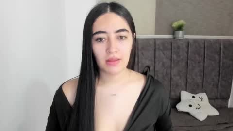 zoe_jones7 online show from December 4, 2025, 3:05 am