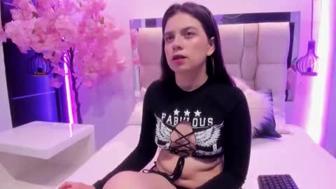 Zoe online show from November 18, 2025, 11:36 am