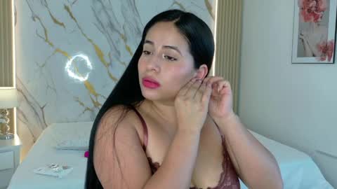 Snapshot of zoe_longhair chatting on May 18, 2026, 7:09 pm zoe_longhair online show from May 18, 2026, 7:09 pm