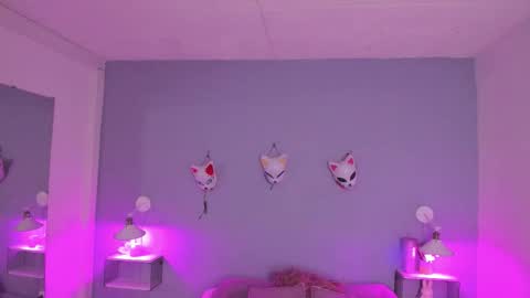 Zoe Lynch online show from October 6, 2025, 11:40 am