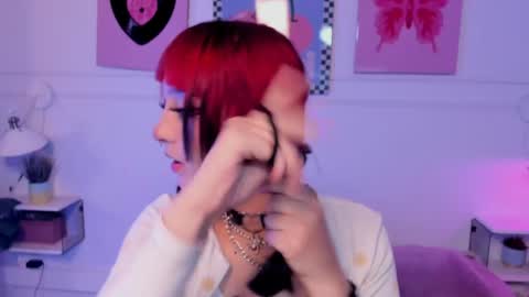 Zoe Lynch online show from April 13, 2026, 11:37 am