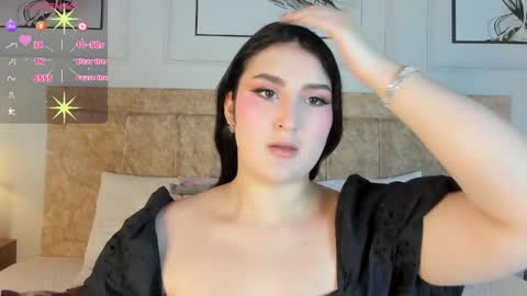 zoe_moon__ online show from May 18, 2026, 2:34 pm