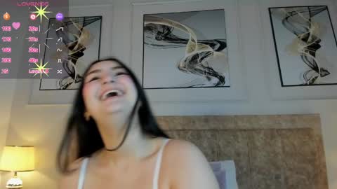zoe_moon__ online show from May 19, 2026, 11:27 am