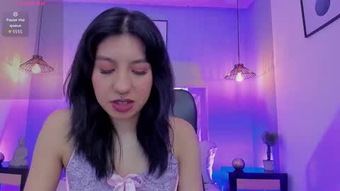 zoe_moreau online show from March 25, 2026, 8:04 pm